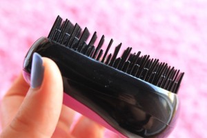 Hello Beauty TangleT Styler