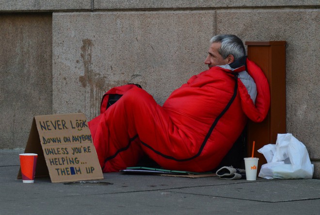 homeless-man-833017_1280