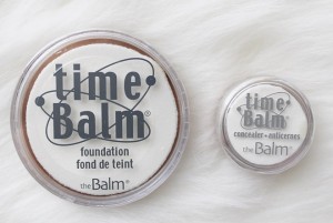 theBalm timeBalm podloga i korektor
