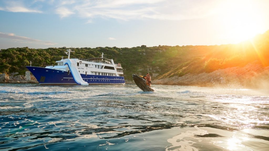 https://lupusmare-yacht.com/